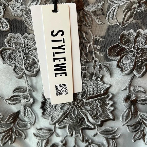 STYLEWE Gray Floral Embroidered Midi Dress - Picture 2 of 6